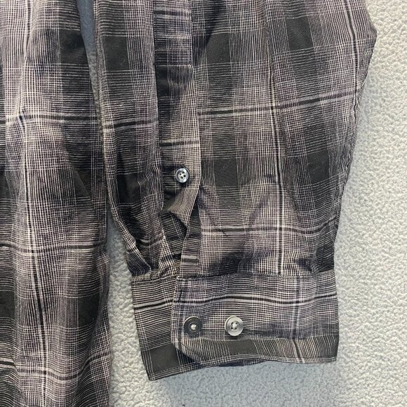 Men's Apparel SYNGRY Buttons, Men's Size 4XL. Black Plaid,100% Cotton - Picture 9 of 9